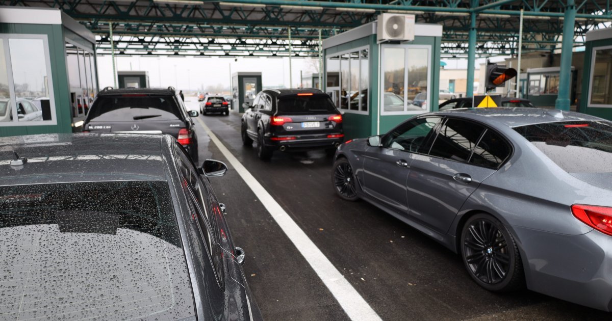 Ovoliko se trenutno čeka na graničnim prelazima i auto-putevima u Srbiji: Najnovije informacije AMSS