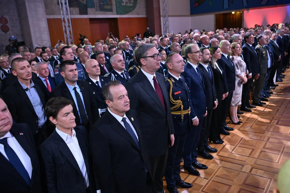 Dan policije iza kulisa korupcije i skandala: "Koja to policija laže da je građanin umro prirodnom smrću, a on umro od batina"