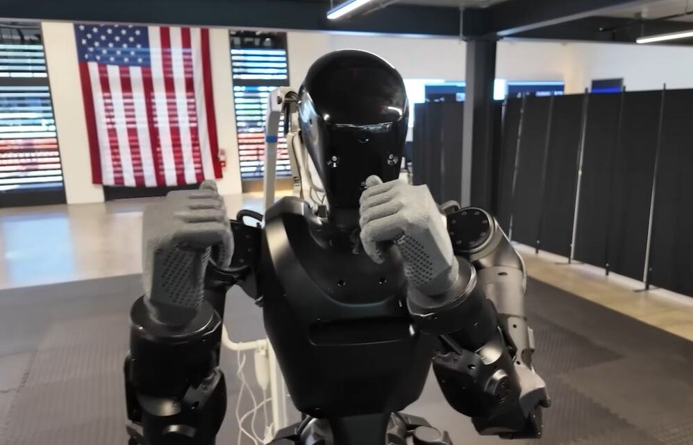 AMERIKANCI TESTIRALI HUMANOIDNOG ROBOTA U UKRAJINI: Evo kako se mašina pokazala na frontu, ovo su glavni nedostaci