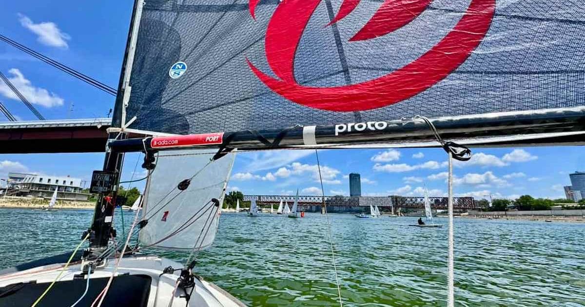 Voleo je i nebo i more: Regata čuva sećanje na herojski poginulog pilota Zorana Radosavljevića