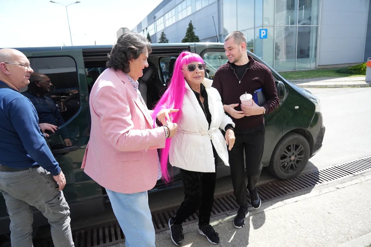 Prvi nastup Zorice Brunclik posle operacije: Sa zetom na bini napravila spektakl u Rumuniji (VIDEO)