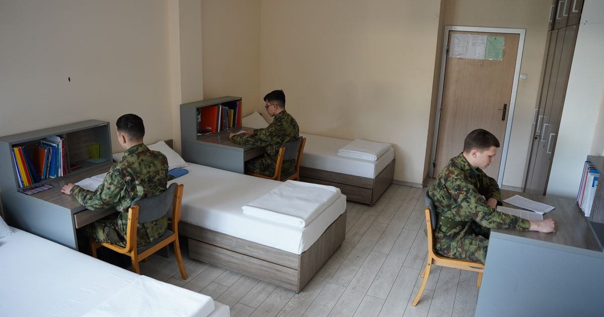 Ministarstvo odbrane raspisalo drugi upisni rok za školovanje u vojno-obrazovnim ustanovama