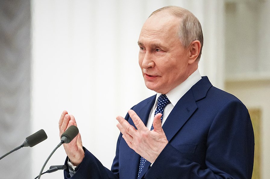 Putin naredio ruskoj vladi da kontinuirano prati razvoj arktičke zone Rusije