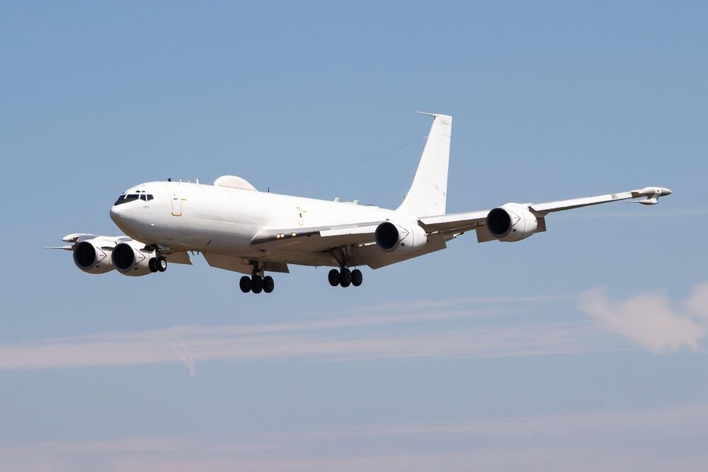 AVION ULETEO U VRTLOŽNO STRUJANJE DRUGOG AVIONA IZNAD SARAJEVA! Putnici povređeni, stjuardesa odbačena do plafona!