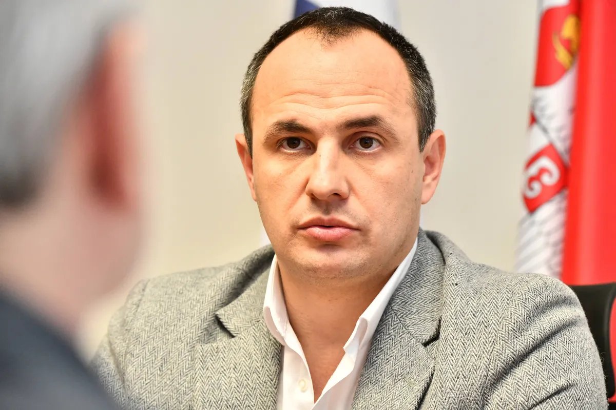 Ivanović (NPS): Vlast izbegava raspravu o nepoverenju Vladi zbog pada rejtinga