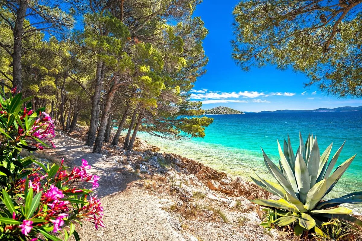 Srpska influenserka zatečena plažom koju je "otkrila" u komšiluku: Najlepša koju sam videla u životu, lepša i od Maldiva