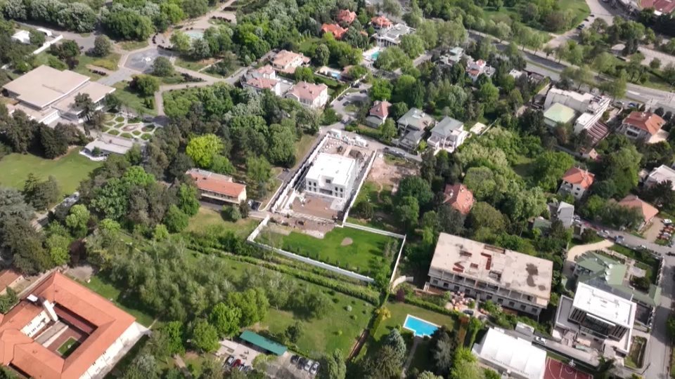BIRN: Kako je država pomogla divlju gradnju medijskog mogula na Dedinju