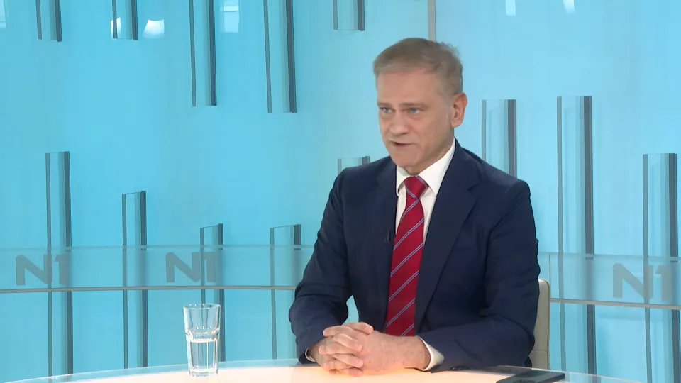 Stefanović: Vučić pokušava da napravi kinesko-ruski model u Srbiji, a da dobija evropske pare, to neće moći
