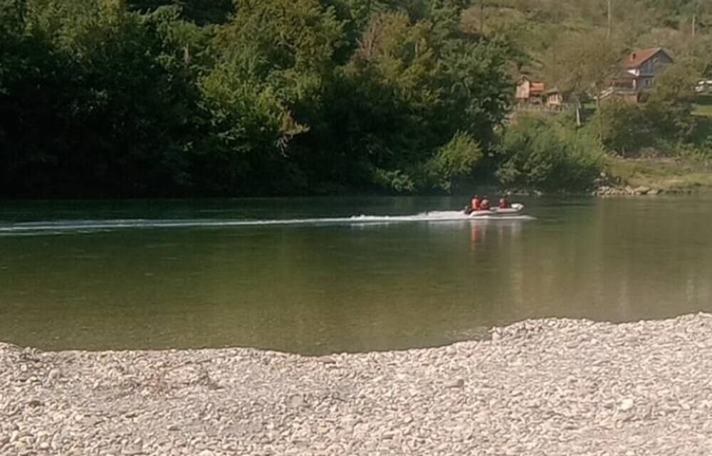 Pronađeno telo dečaka za kojim se tragalo osam dana! Tragičan kraj potrage na Drini, cela zemlja zavijena u crno