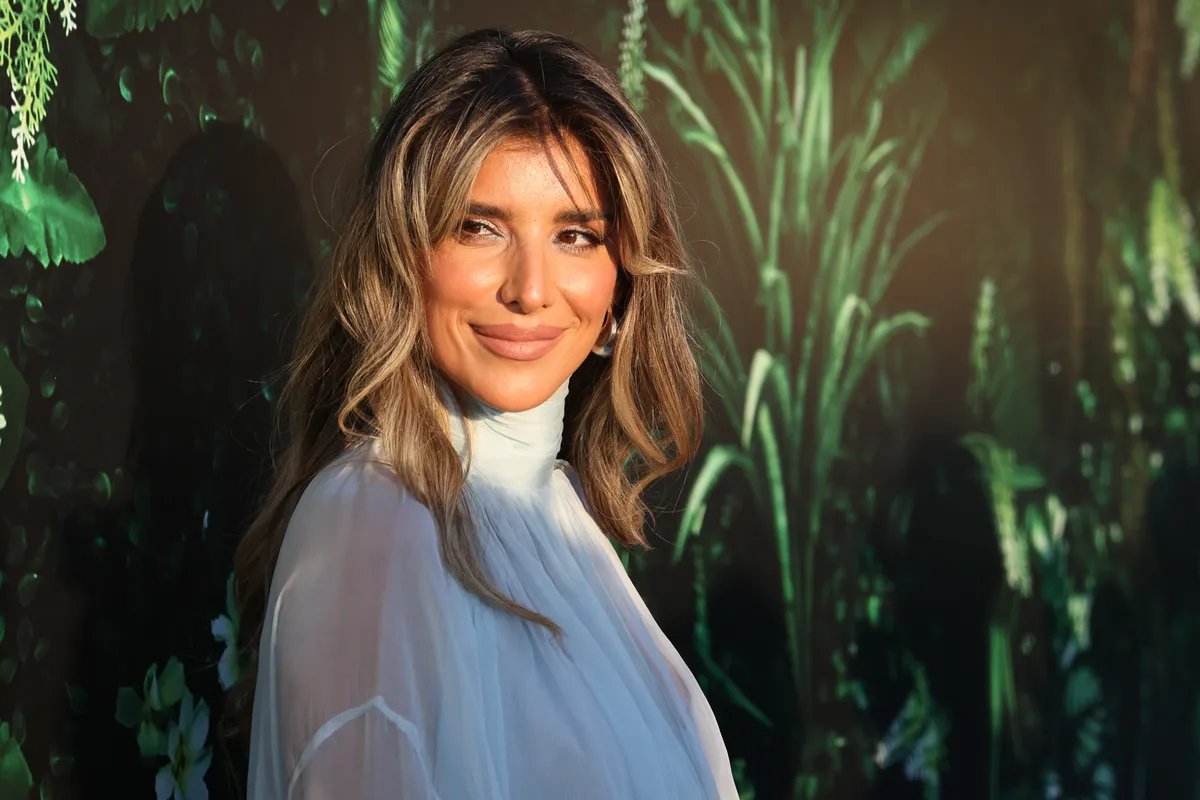 Jovana Pajić na proslavi okupila estradu: Prijovićka se ne odvaja od Ildine ćerke, Goca Tržan stigla sa naslednicom, a posebnu pažnju privukla glumica FOTO