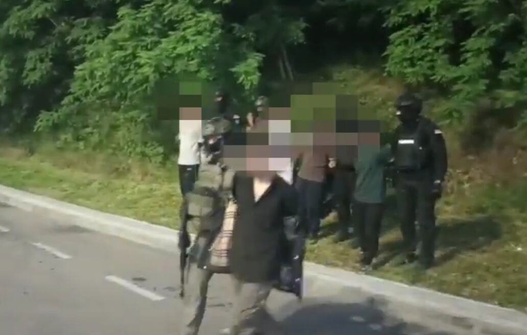 OTKRIVEN MIGRANTSKI KAMP KOD BEOGRADA 5 osoba dovedeno u policijsku stanicu (VIDEO)
