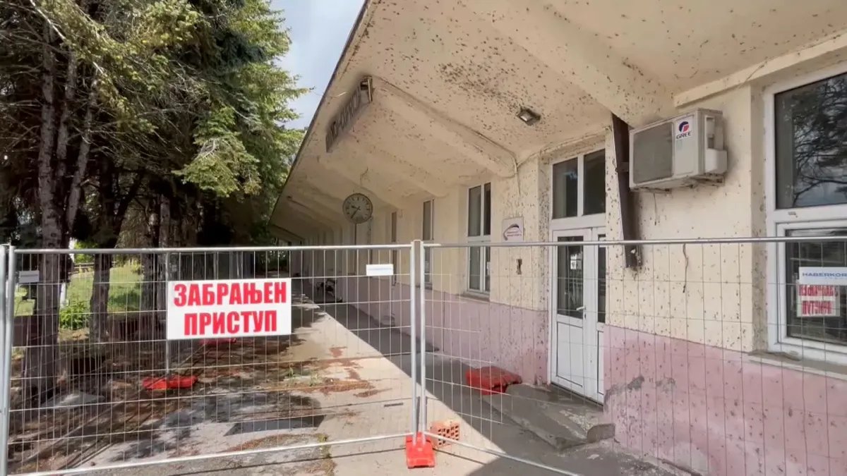Rekonstruisana za 30 miliona dinara, a zatvorena godinu i po: Železnička stanica u Ćupriji i dalje bez sanacije nakon obrušavanja plafona