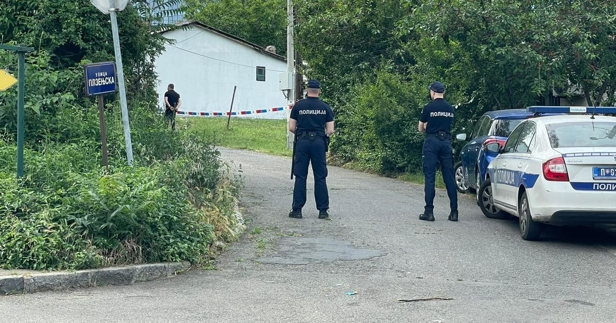 (VIDEO) UVIĐAJ KOD BIP-A: Sve vrvi od policije, ubica (26) u kolima, forenzičari češljaju kuću strave!