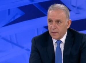 MRŽNJA IZBIJA IZ SVAKE NJEGOVE REČI! Zdravko Ponoš ponovo izvređao građane: "Neko ko je inteligentan i pošten, nije član SNS"!