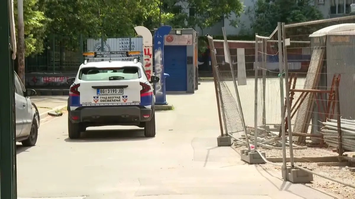 Dojave o bombama stigle u više škola u Srbiji