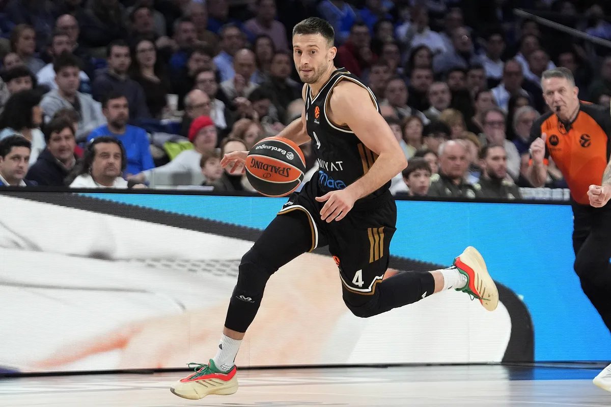 Aleksa nije hteo da priča o dolasku u Partizan, novinare iznenadio neočekivanim pitanjem