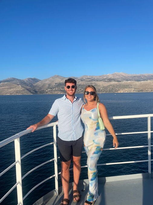 Obišli su 8 zemalja za cenu jedne večere u Londonu: Za manje od 300 evra proživeli su nesvakidašnju avanturu, kad vidite gde su sve bili....