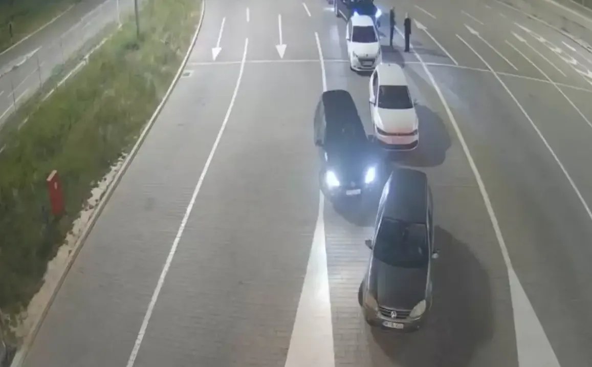 Srbija večeras vraća državljane Crne Gore sa graničnih prelaza Gostun i Dračenovac: Sumnja se da je reč o recipročnim merama zbog vraćenih putnika iz Tivta