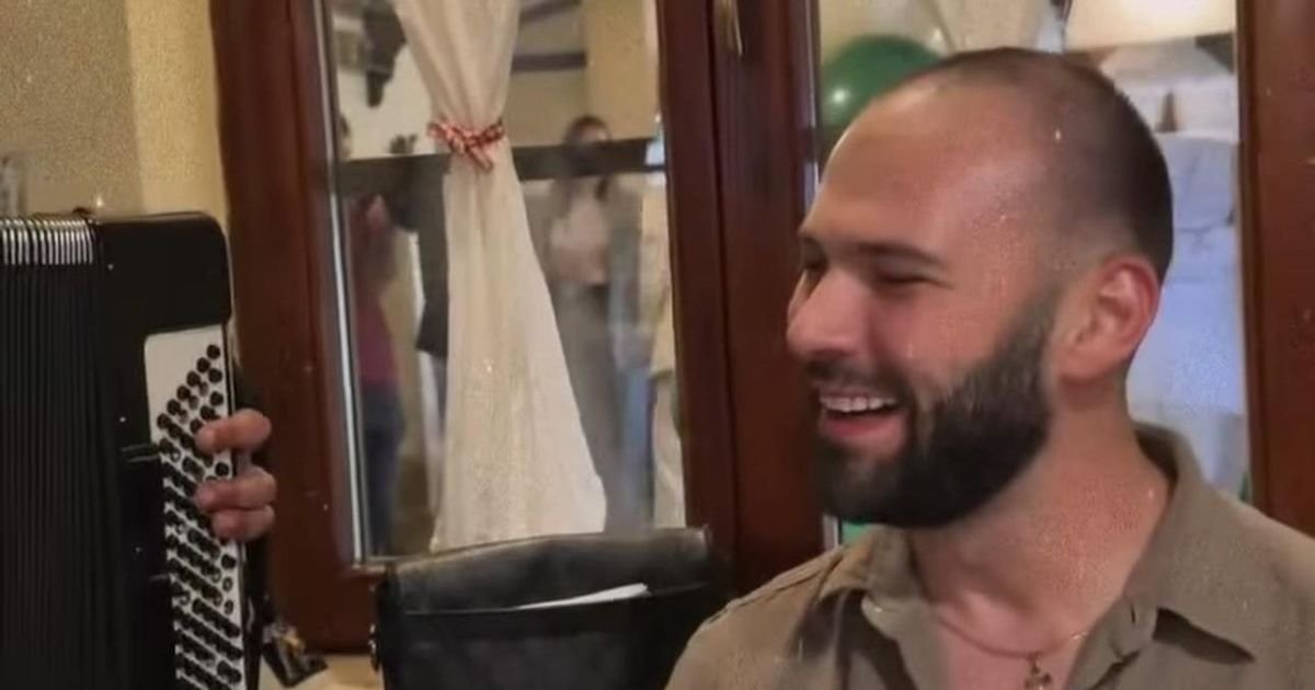 Nije došao na porodično slavlje! Evo gde je Marko Gačić, pojavio se snimak: Otišao iz Beograda, sa njim je ON