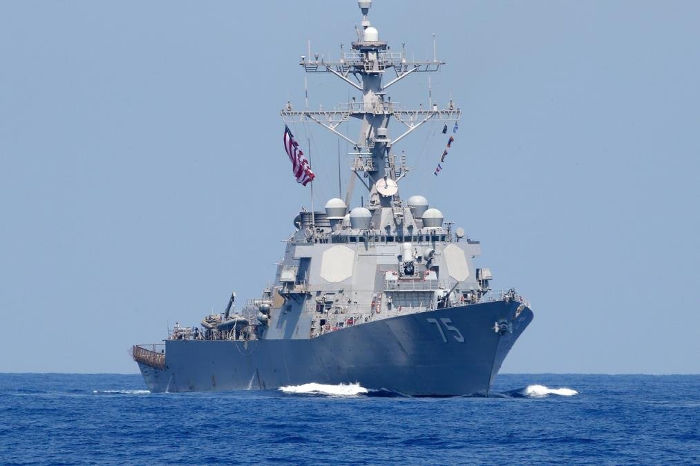 IRANSKA MORNARICA: Gađali smo američki razarač kod Omana! KOMANDA SAD: Iran laže!