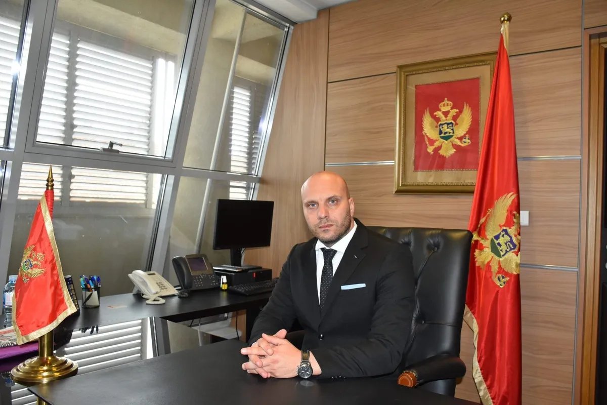 Bivšem čelniku crnogorske policije zabranjen ulazak u Srbiju na zahtev BIA: Terziću uručena odluka na graničnom prelazu