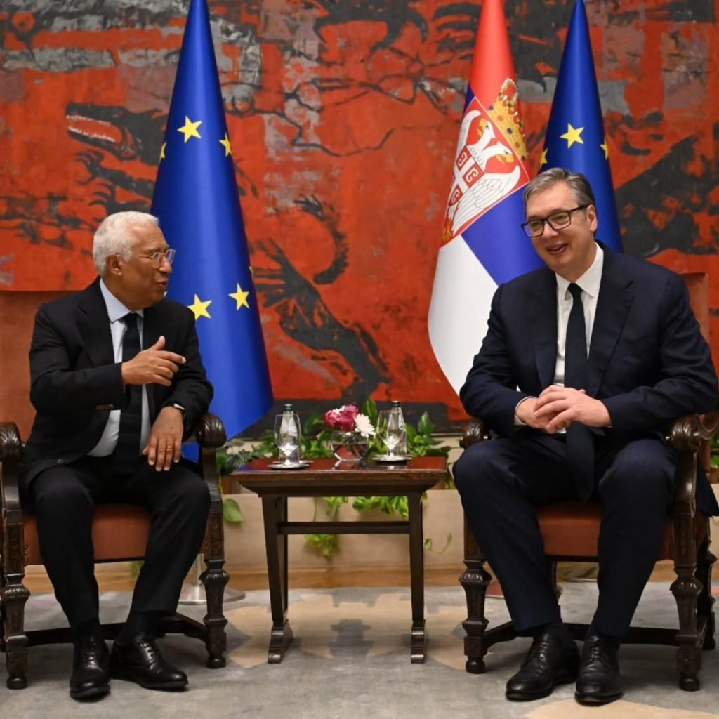 Vučić: Odličan i sadržajan razgovor sa Koštom o budućnosti odnosa Srbije i EU