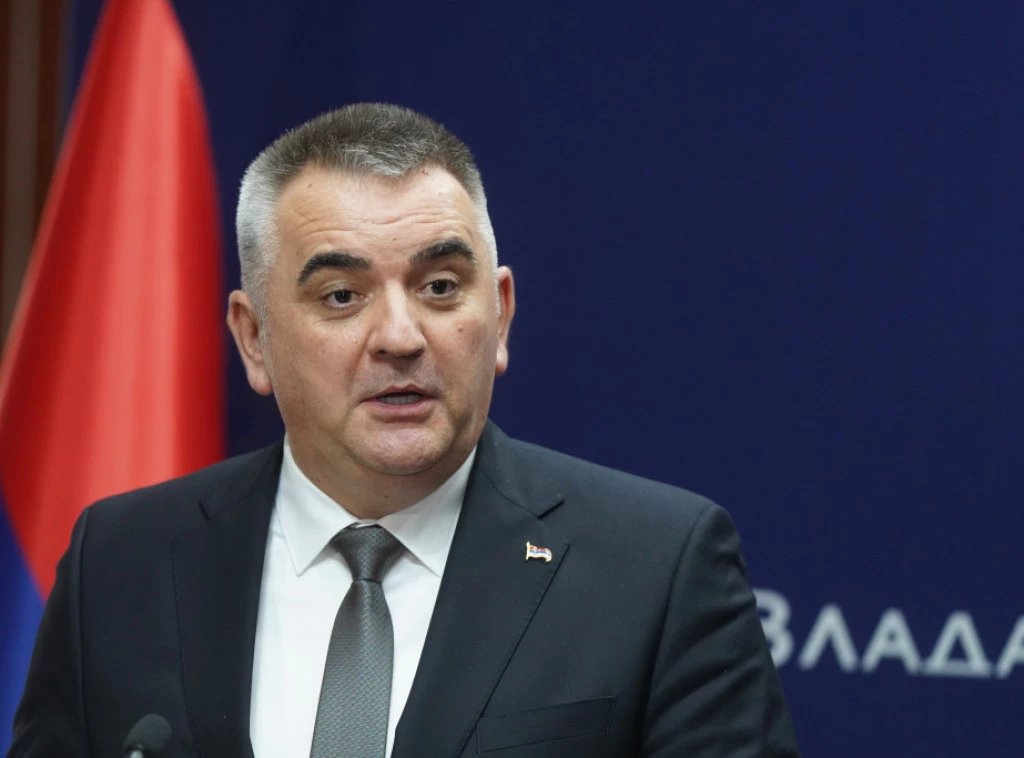 Minić: Naš zadatak je da vratimo čast i poštovanje svim našim borcima