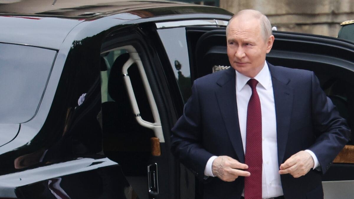 PUTIN NA EKONOMSKOM FORUMU U SANKT PETERBURGU! Odgovarao je na pitanja stranih novinara: "Glasine o mojoj smrti su uveliko preuveličane" (FOTO/VIDEO)