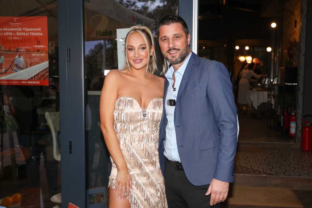 SRUŠENA PORODIČNA KUĆA MARKA MILJKOVIĆA! Prizori kidaju srce, a evo šta je rekao o sestri i nasledstvu (FOTO)
