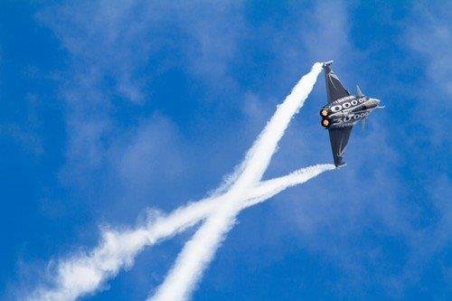 DRAMA NA NEBU IZNAD BALTIKA! Uzbuna u NATO-u, francuski RAFALI presreli 11 ruskih aviona!