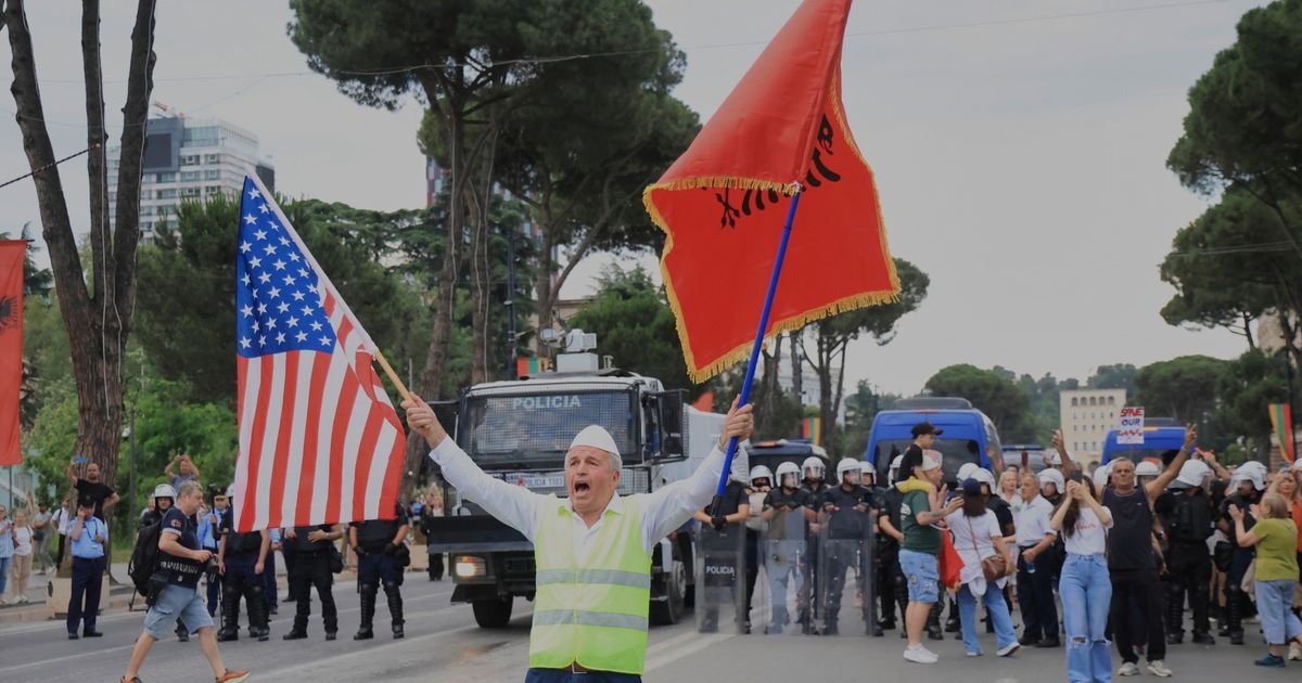 Albanija na nogama! Narod besni zbog projekta Trampovog zeta: "Nismo na prodaju"