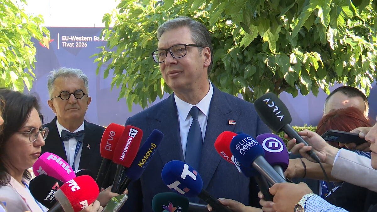 "TEŠKO DA MOŽETE DA IMATE VELIKI PROFIT AKO NISTE POVEZANI SA SRPSKOM INDUSTRIJOM" Vučić o projektima sa Crnom Gorom: Ja ću uvek da pružim ruku, ako žele - žele
