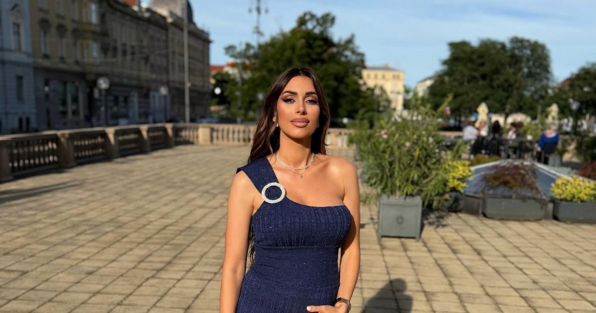 Katarina Didanović pokazala trudnički stomak: Lepa pevačica blista, oglasila se sa ovog mesta "Slavimo ljubav"