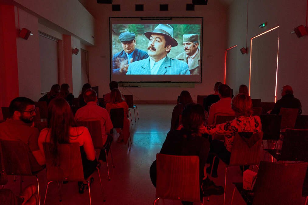 Kultni film "O pokojniku sve najlepše" premijerno u novom digitalno resaturisanom izdanju: Na njemu su radila neka od najznačajnijih imena naše kinematografije