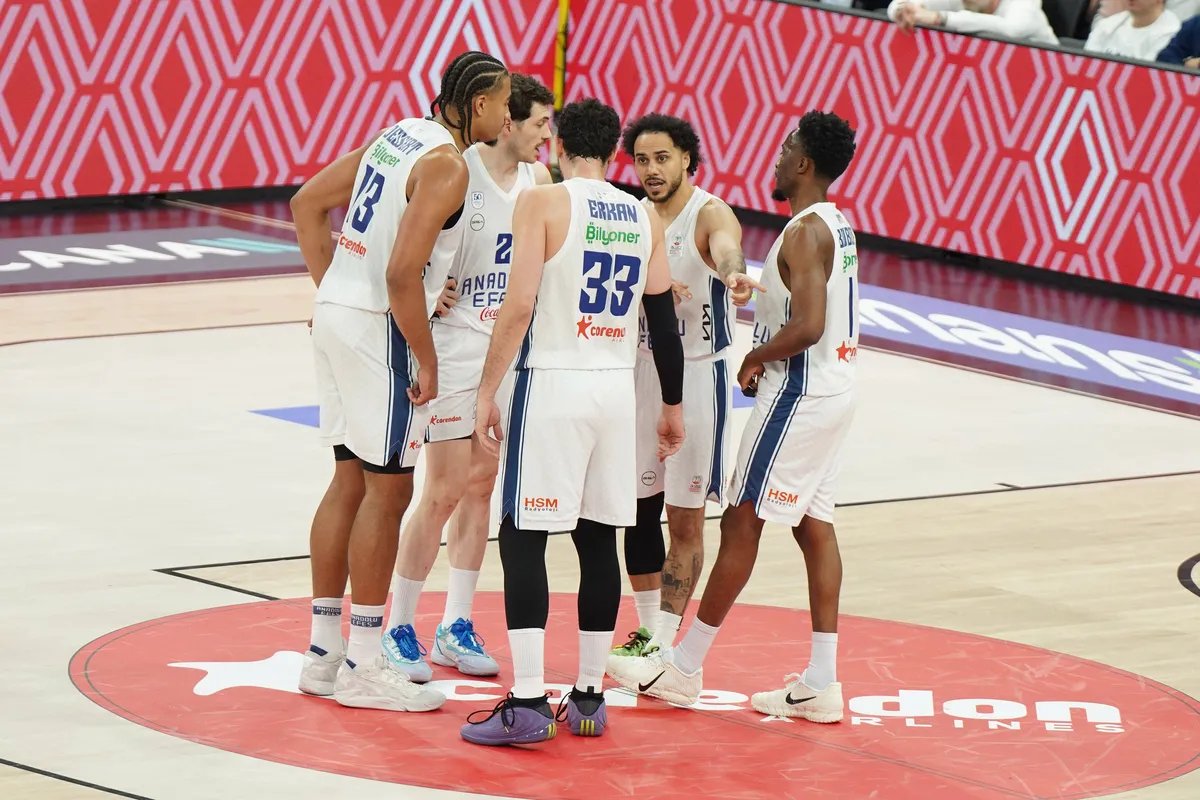 Efes srušio Fenerbahče, nastavlja se borba za finale: Larkin blistao kao u najboljim danima, pomogli bivši igrači Zvezde i Partizana