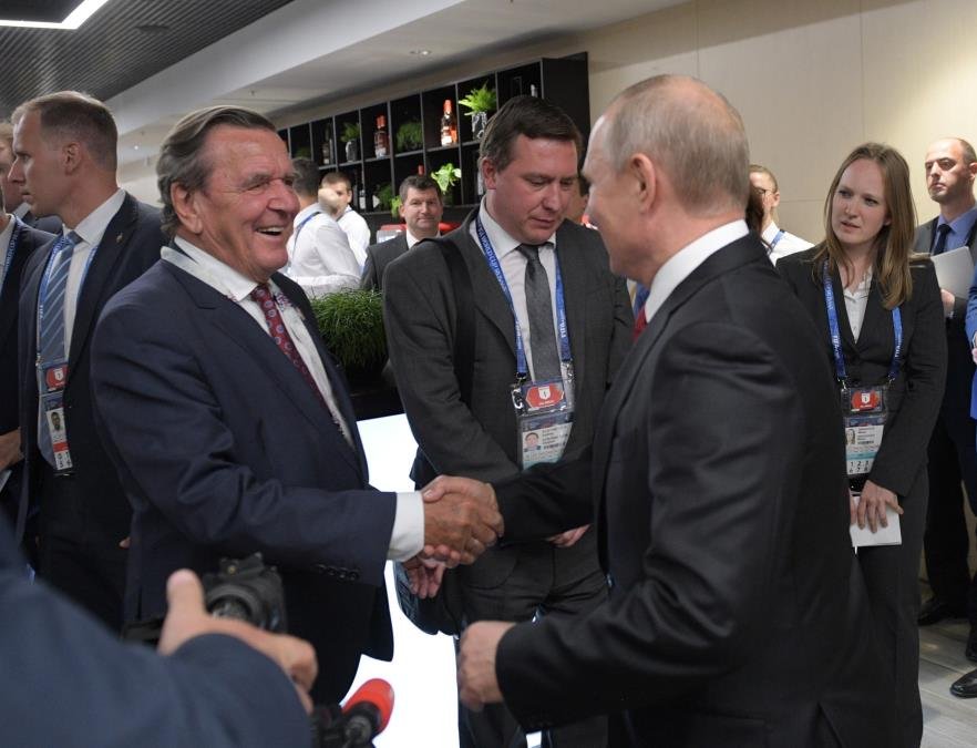PUTIN SE SASTAO SA ŠREDEROM U KREMLJU: Razgovor bio prijateljski, vođen u formatu "jedan na jedan"