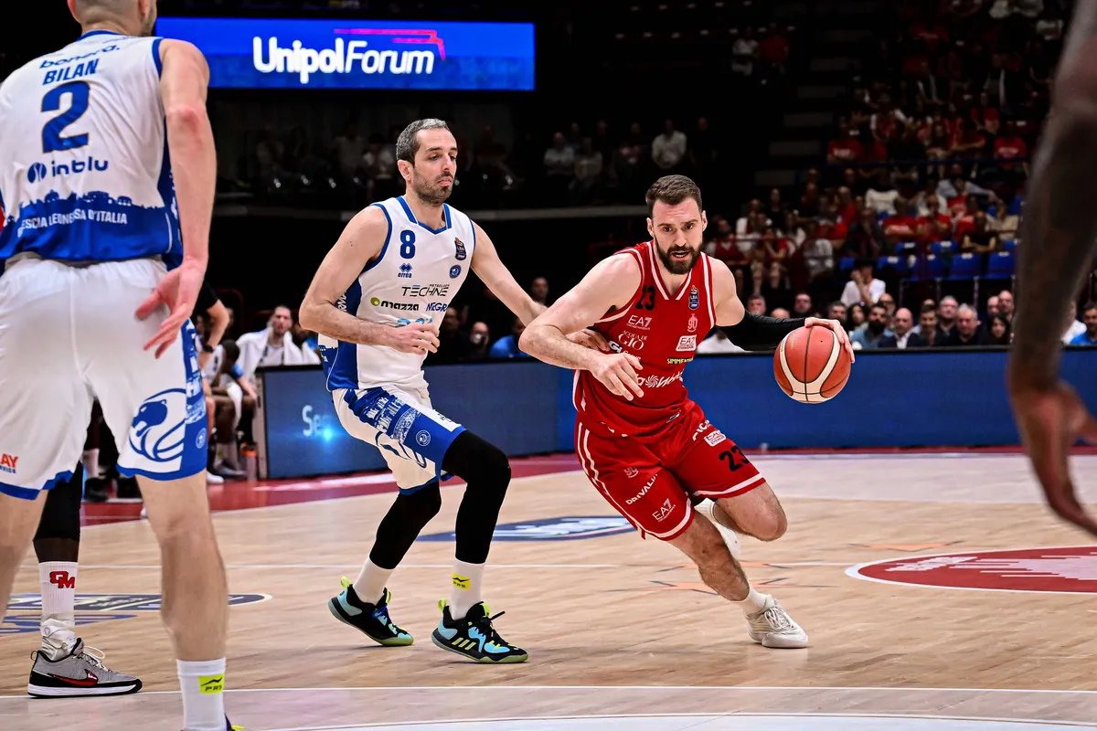 Gudurić sa Armanijem u finalu italijanske lige, Virtus na pragu eliminacije
