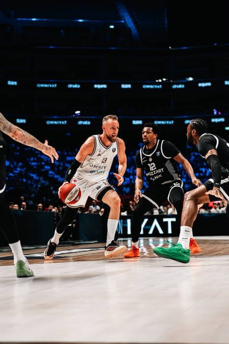 PRILIKA ZA REVANŠ! Partizan gostuje Dubaiju u finalu ABA lige, evo gde možete gledati uživo prenos!