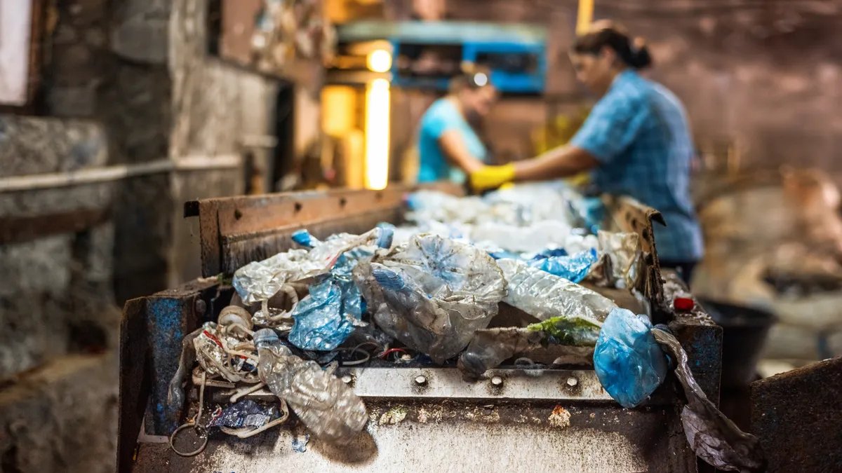 "O reciklaži se previše priča, a premalo radi": Zašto Srbija zaostaje u preradi plastičnog otpada