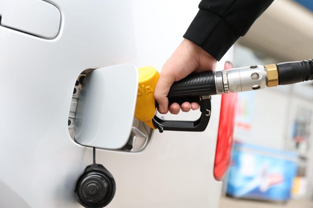 Da li se isplati skuplji dizel na pumpi? Vozači često greše, a jedna razlika je ključna za motor