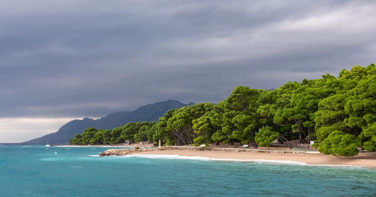 Izronilo čudovište iz Vranjica: Na plaži u Hrvatskoj pronađen jedan od najopasnijih oblika azbesta!