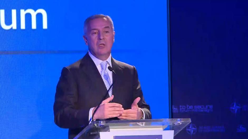 Đukanović o čarter letu uoči samita u Tivtu: Neodgovorna, neozbiljna i autistična politika