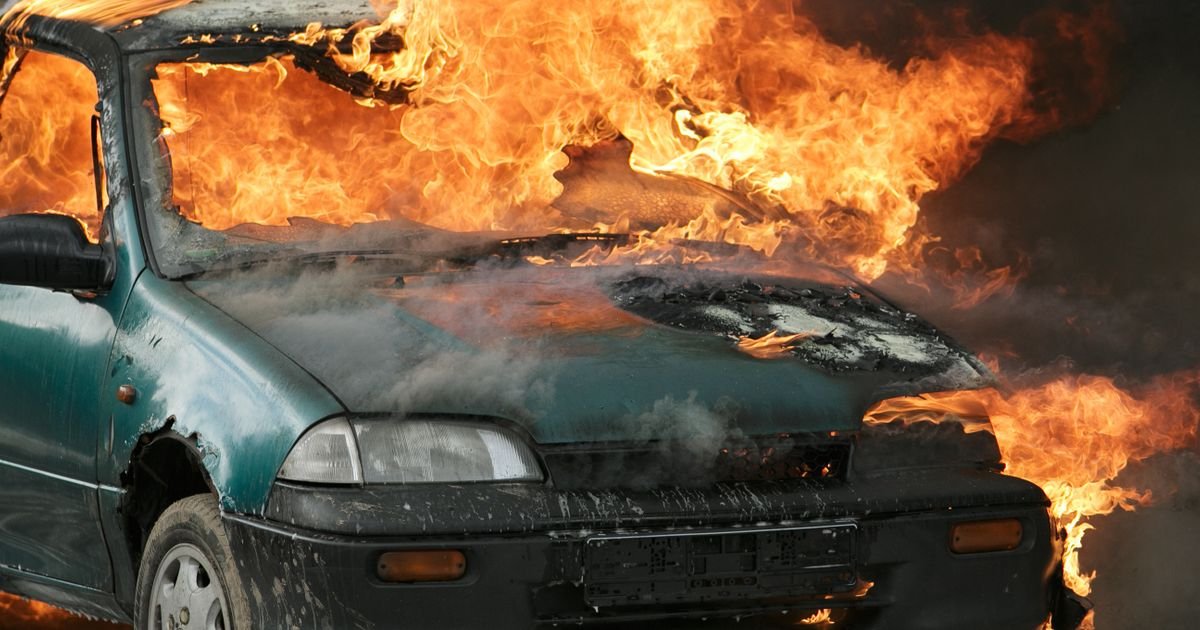Vatrena stihija na Moravskom koridoru: Gori automobil