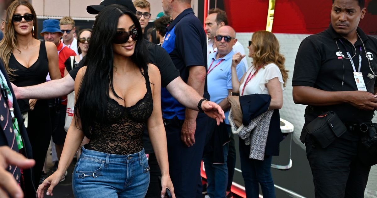 Svima su pale vilice kad je Kim Kardašijan prošetala stazom Formule 1 pred trku u Monaku