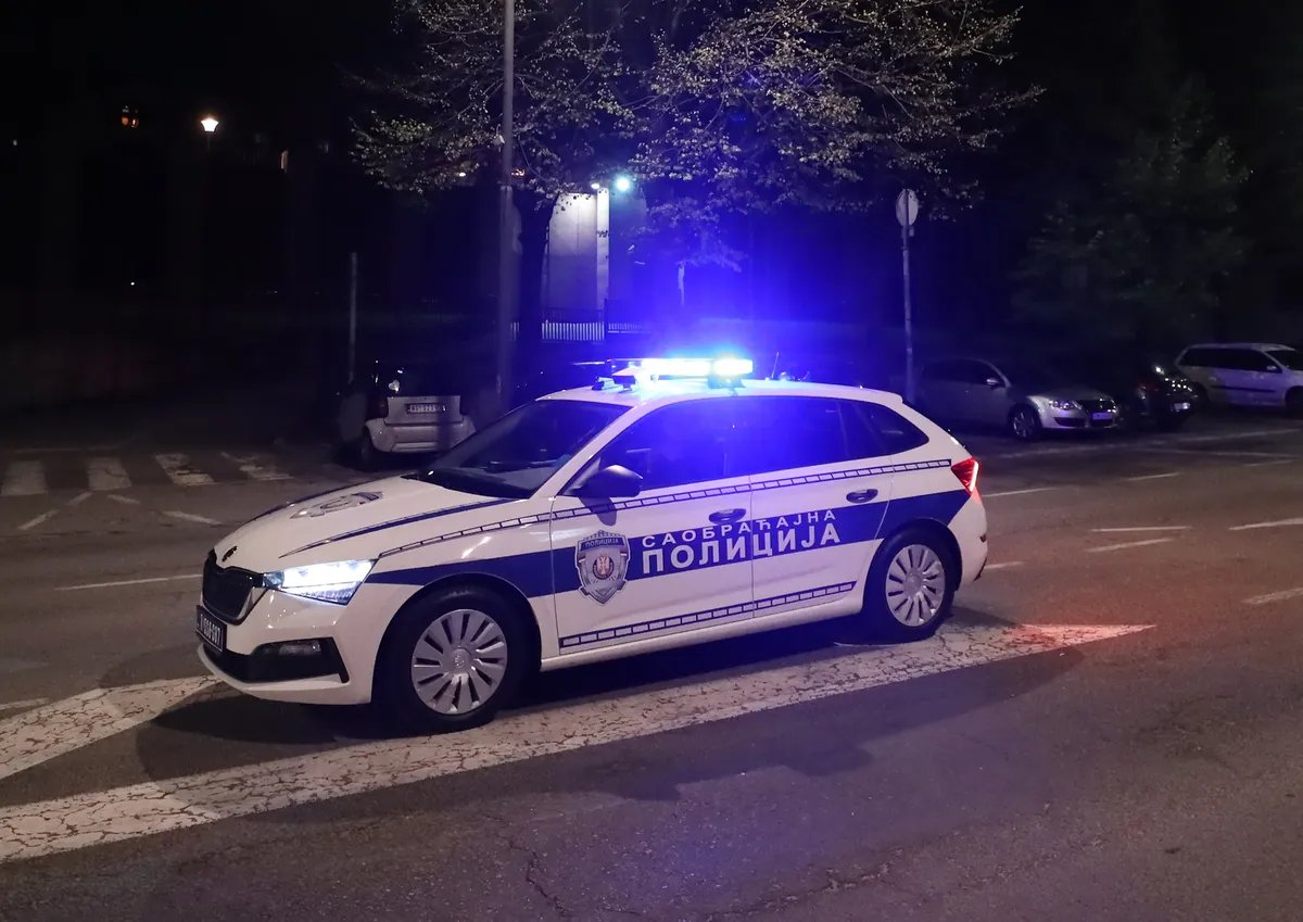 Lančani sudar na "Milošu Velikom" kod Uba ka Beogradu: Saobraćaj se odvija samo jednom trakom