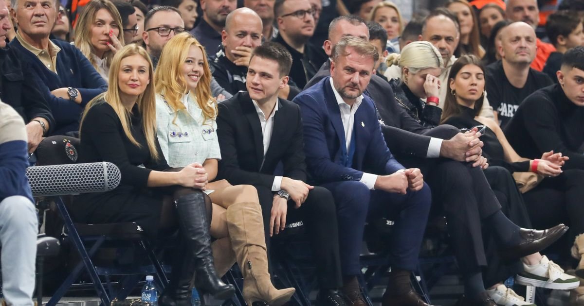 Mijailović slavio titulu lokalnog kluba, Prislonica bakljama pozdravila osvajanje istorijskog trofeja