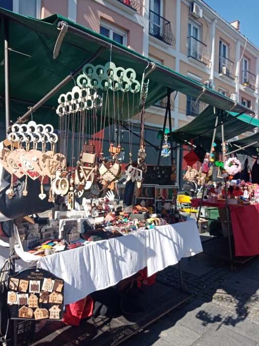 BUM MARKET I BAZAR ZANATSTVA: I danas do 16 sati na Zemunskoj i pijaci na Banjici! Hekleraj, džemovi, dekupaž, mnoštvo sitnica za lepši dom