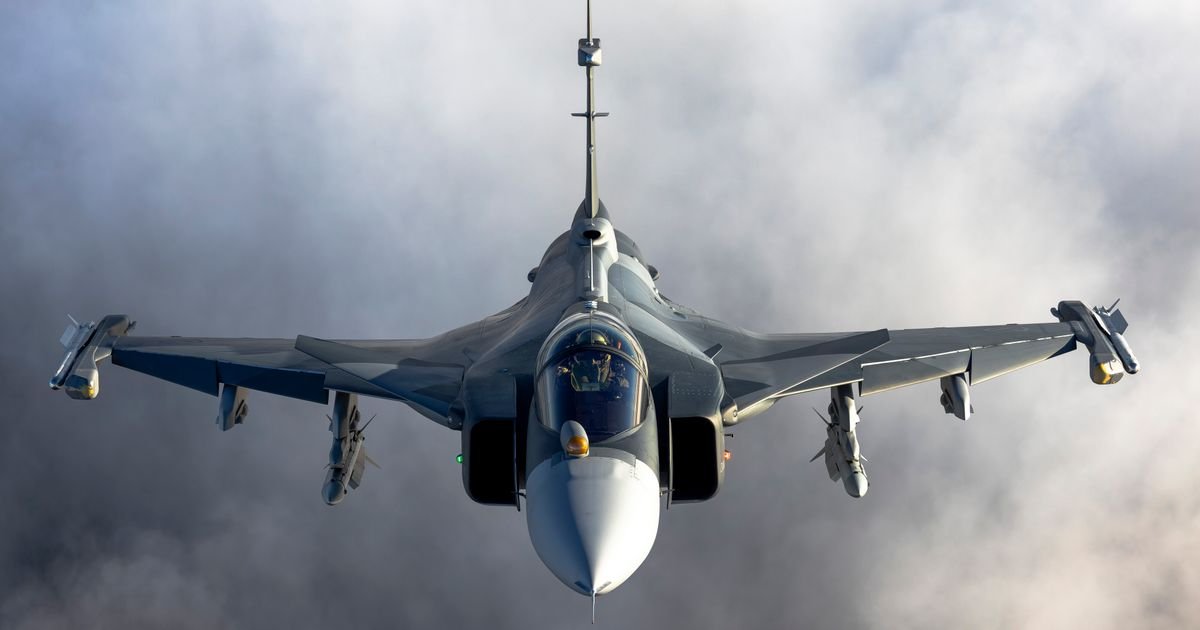 Kanada razmatra kombinovanu flotu F-35 i Gripena umesto 88 američkih lovaca