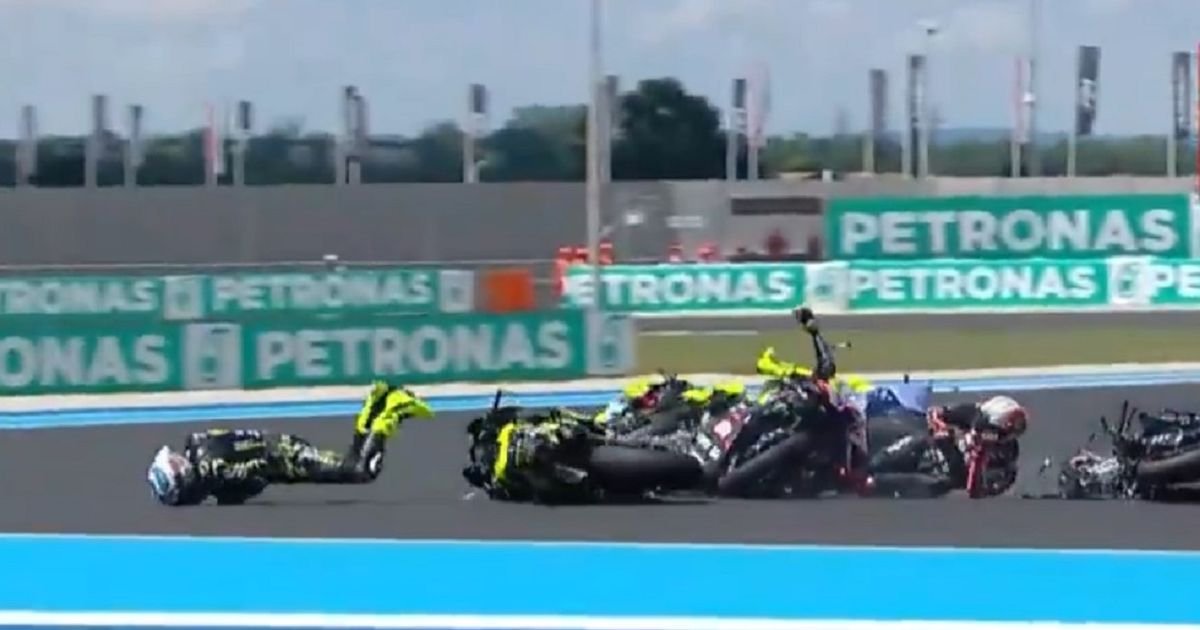 Strašan incident na trci MotoGP-a u Mađarskoj: Pet trkača "pokošeno" na startu, Markes ispisao istoriju