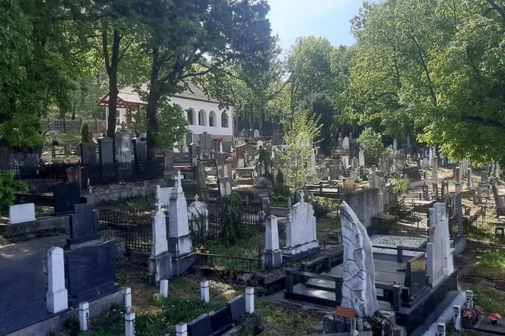 Šta uraditi sa peškirom koji dobijete na sahrani: Sveštenik otkrio istinu koju narod godinama pogrešno tumači